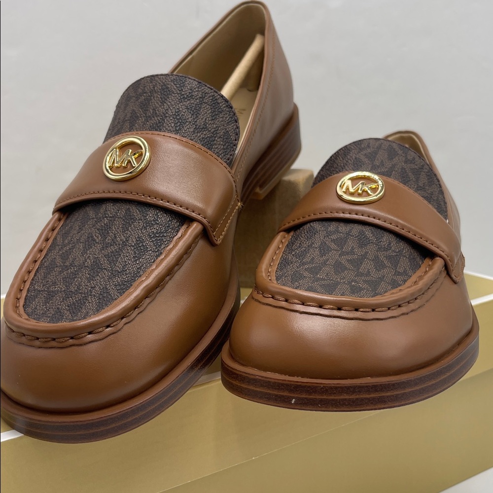 Michael Kors HANNAH LOAFER
FAUX LEATHER
49F5HNFP2L
Brown - Picture 6 of 16